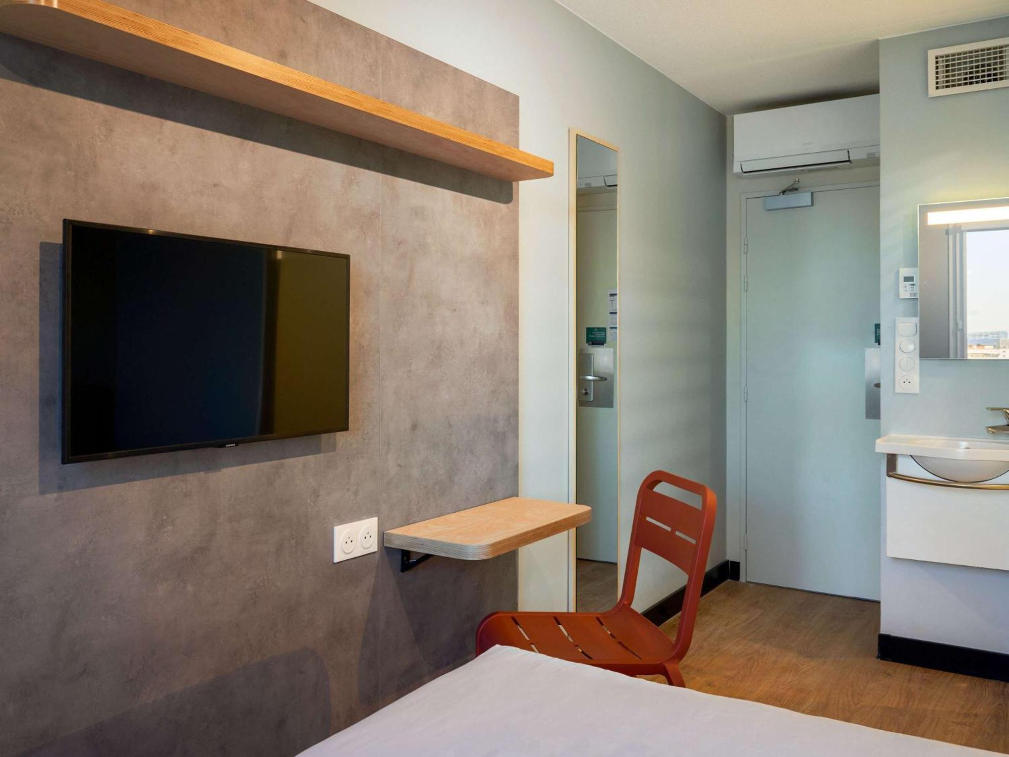 Ibis Budget Issy Les Moulineaux Paris Ouest Εξωτερικό φωτογραφία